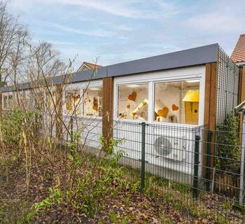 Daycare container facility