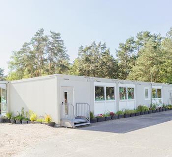 Day-care facility 40 containers